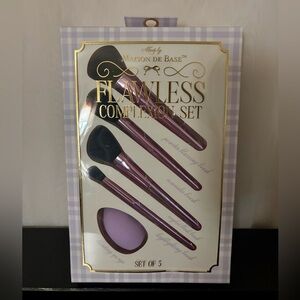 Maison de Base Flawless Complexion Set – 5-Piece Makeup Brush & Sponge Kit